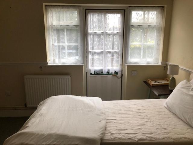Baker Arms Hotell Hertford Eksteriør bilde